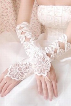 Wunderbar Satin Spitze Saum Elfenbein Elegant|Bescheiden Brauthandschuhe