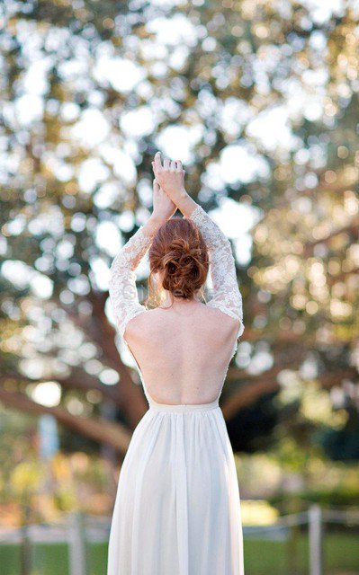 Plissiertes A Linie Luxus Schlichtes Brautkleid aus Chiffon