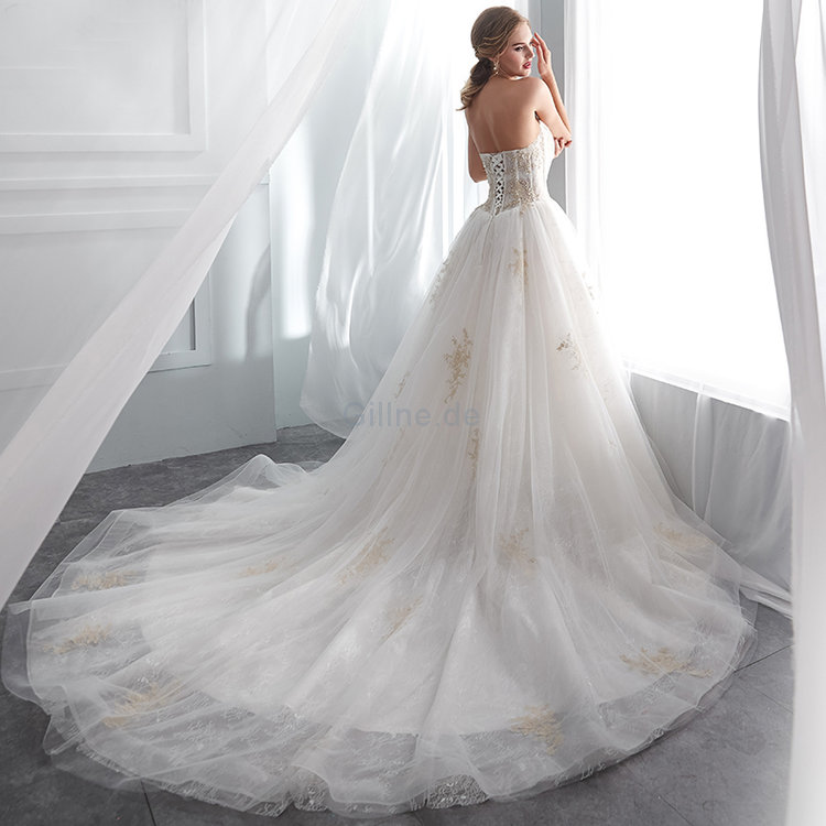 Satin Mode Tüll Romantisches Brautkleid mit Applikation