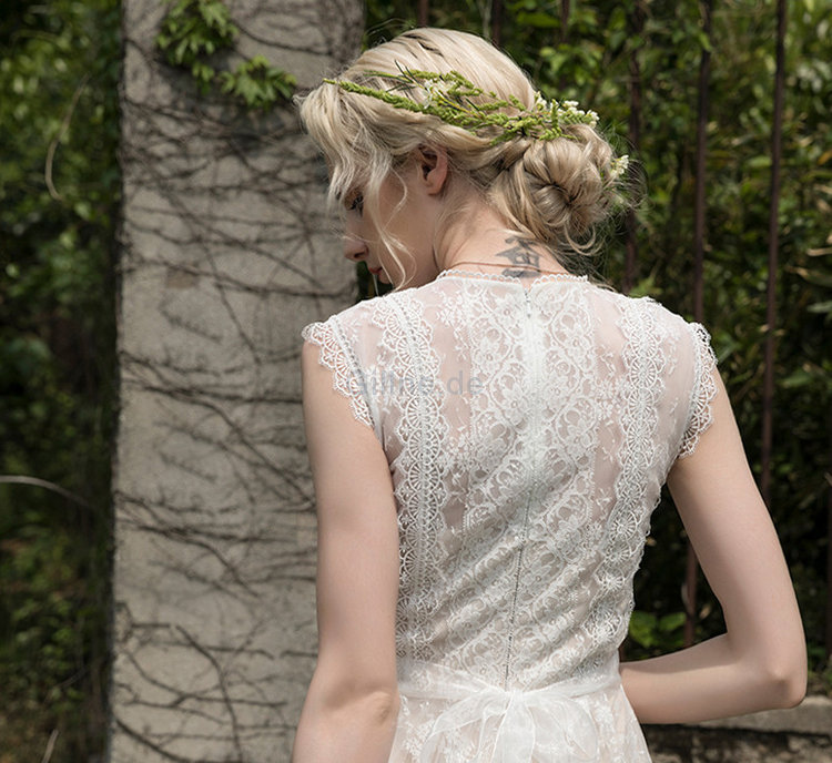 Klassisches Umwerfend Reißverschluss Hoher Kragen Brautkleid mit Bordüre