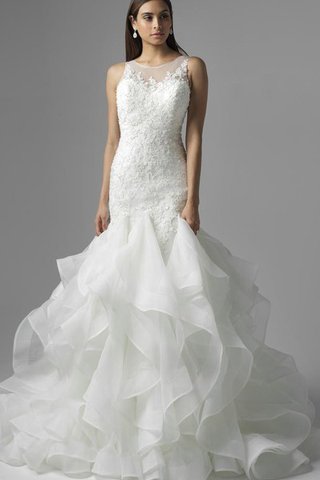 Natürliche Taile A-Line Schaufel-Ausschnitt Extravagantes Brautkleid mit Applike