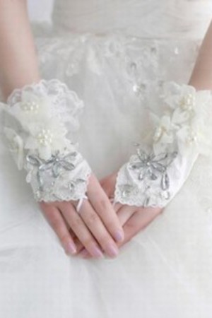 Hübsch Satin Perlenstickerei Elfenbein Luxuriös Brauthandschuhe
