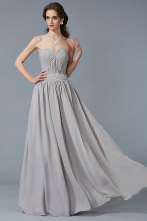 A Linie Empire Taille Prinzessin Perlenbesetztes Abendkleid mit Herz-Ausschnitt