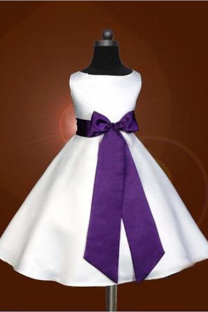 A-Line Prinzessin Bodenlanges Blumenmädchenkleid mit Blume mit Schmetterlingsknoten