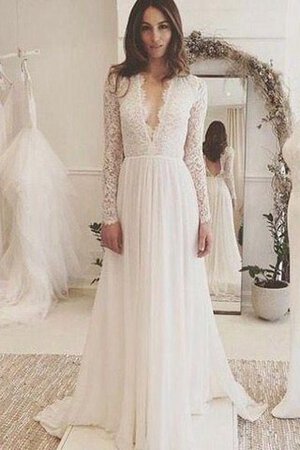 Ärmelloses Rückenfreies Romantisches Luxus Brautkleid mit Bordüre