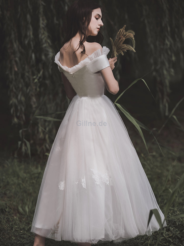 Ärmelloses Schlussverkauf Romantisches Modern Brautkleid mit Natürlicher Taille