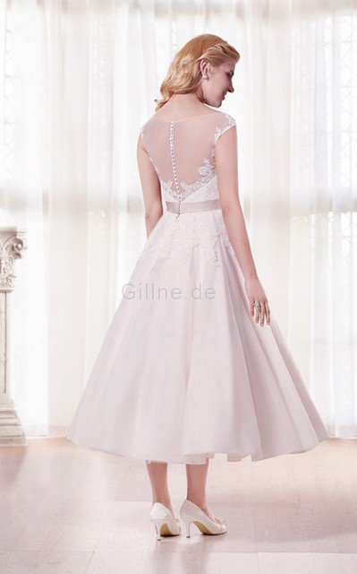 A Linie V-Ausschnitt Einfaches Brautkleid mit gekappten Ärmeln mit Gürtel