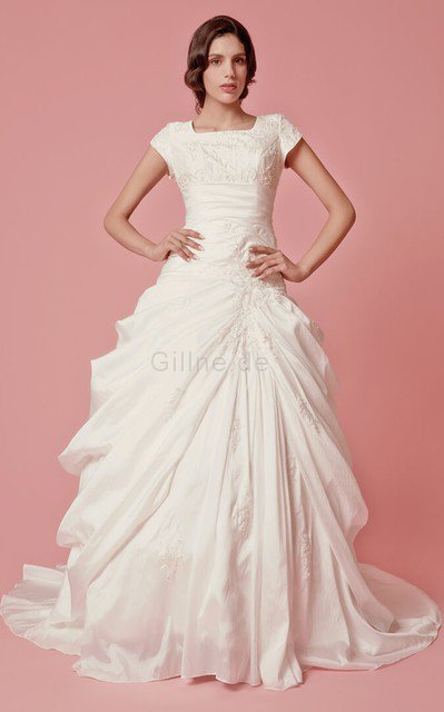 A-Line Tiefe Taile Gesticktes Stilvolles Brautkleid mit gekappten Ärmeln