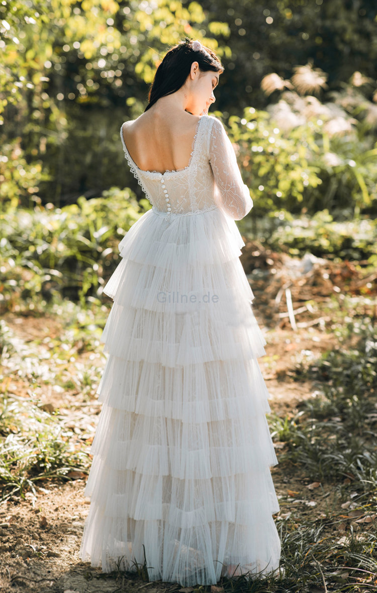 Satin Etui Einzigartig Romantisches Brautkleid mit Rüschen