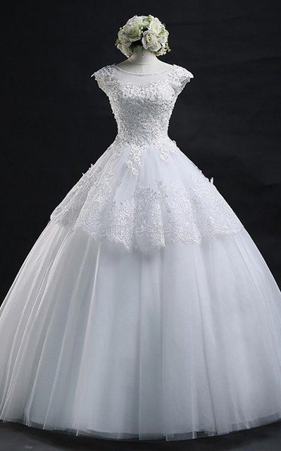 Spitze Tüll Romantisches Brautkleid mit Bordüre mit Rücken Schnürung
