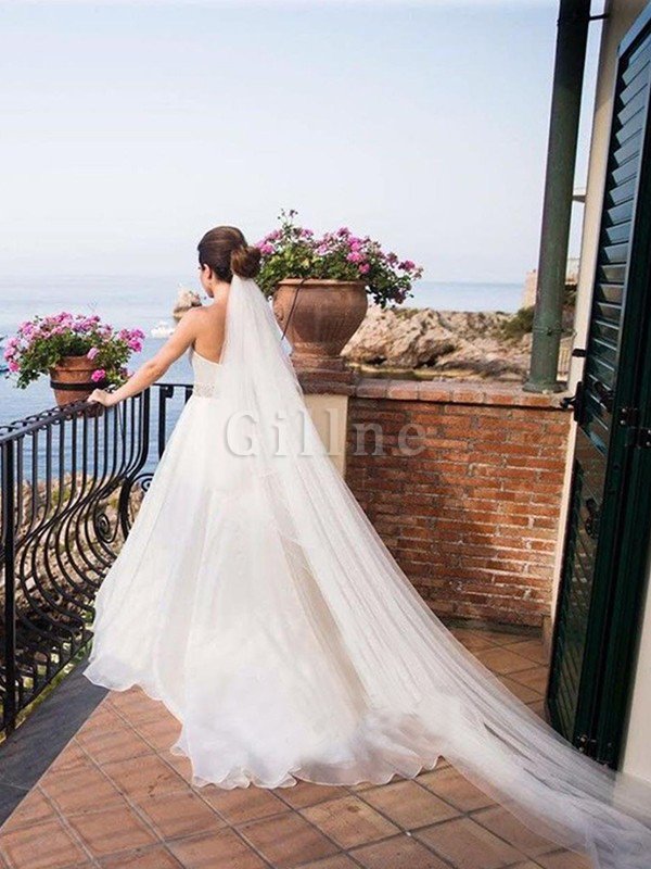 Satin Große Verkäufe Herz-Ausschnitt Prächtiges Romantisches Brautkleid