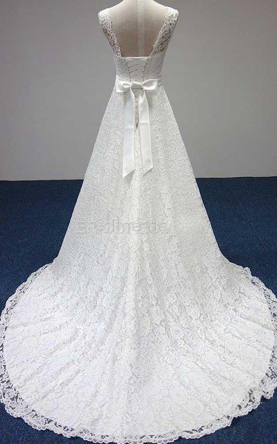 Spitze Duchesse-Linie Bodenlanges Brautkleid mit Schlüsselloch Rücken mit Bordüre