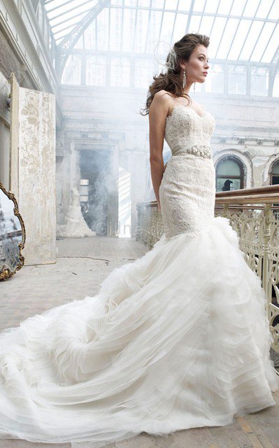 Juwel Ausschnitt Spitze Natürliche Taile Geschichtes Brautkleid mit Bordüre