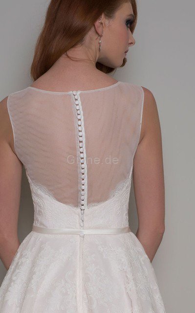 Spitze A-Line Bodenlanges Sittsames Brautkleid mit natürlicher Taille