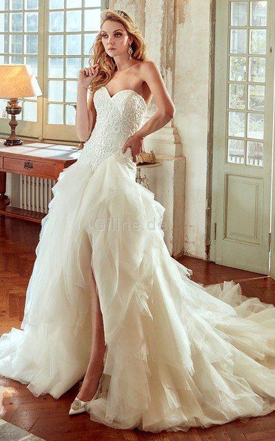 Vorne Geschlitztes Natürliche Taile A Linie Luxus Brautkleid mit Rüschen