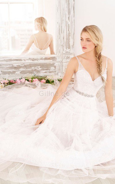 Natürliche Taile Sweep Zug Juwel Ausschnitt Ärmelloses Brautkleid aus Tüll