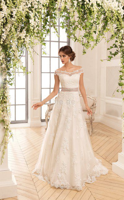 Sweep Zug Spitze Schulterfrei Elegantes Brautkleid mit gekappten Ärmeln