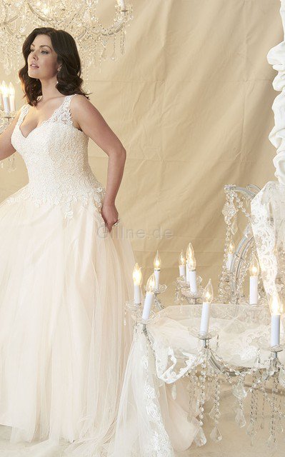 V-Ausschnitt Duchesse-Linie Vintage Romantisches Brautkleid für Übergröße