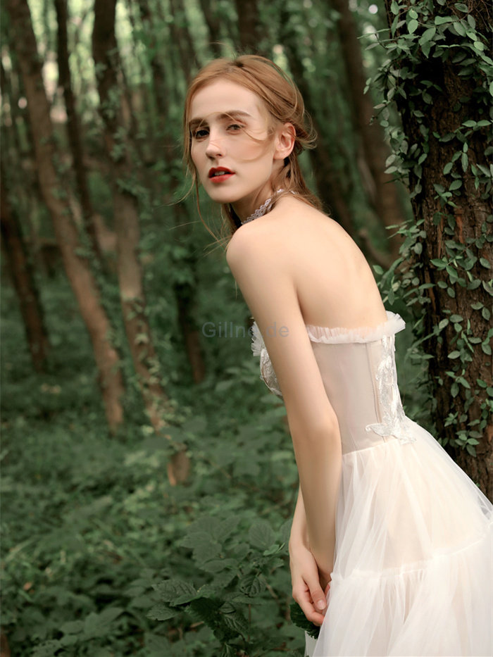 Zauberhaft Sexy Besonderes Brautkleid mit Reißverschluss aus Satin